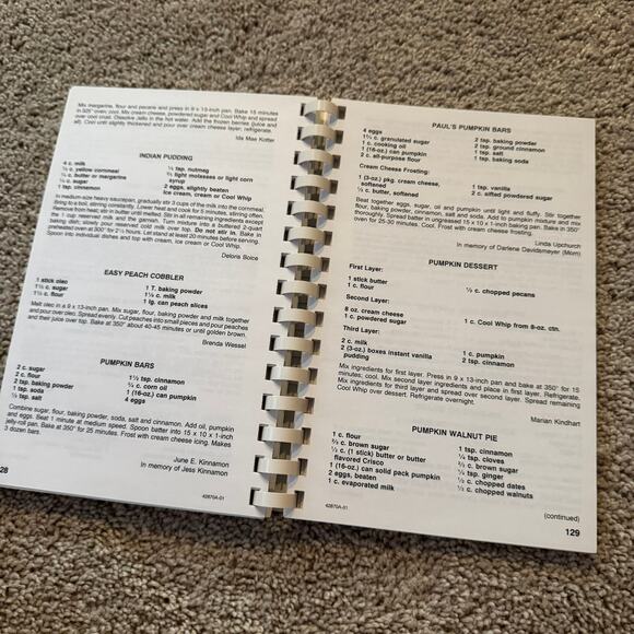 Lovin Spoonful Regional Cookbook Illinois Hospice Group Morris Press Recipes - Picture 8 of 10